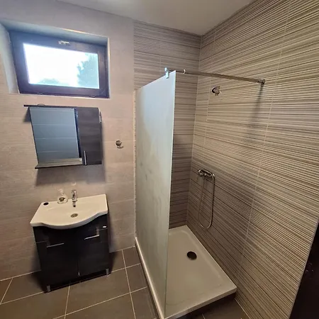 Aniiza Pensión Orvenyes